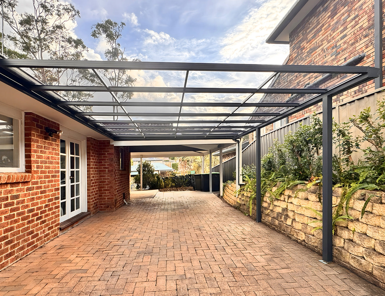 Urban Wall Mounted Patio Cover